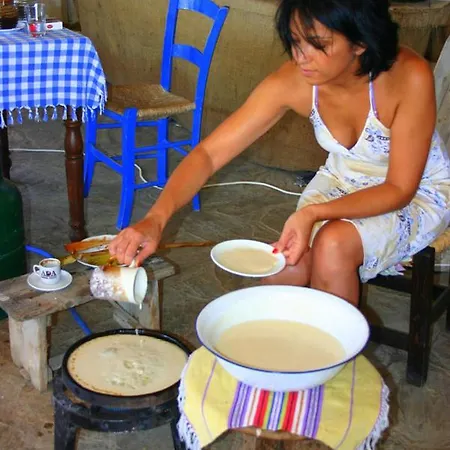 Nitovikla & Restaurant In A Cave An Authentic Local Experience ! Komi Kebir