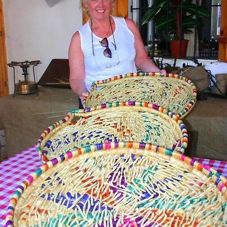 Гостевой дом Nitovikla & Restaurant In A Cave An Authentic Local Experience ! Komi Kebir