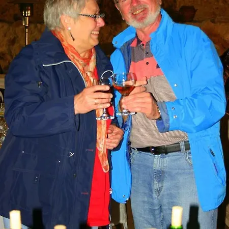 Nitovikla & Restaurant In A Cave An Authentic Local Experience ! Гостевой дом