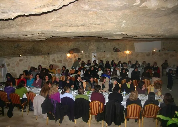Nitovikla & Restaurant In A Cave An Authentic Local Experience ! Komi Kebir