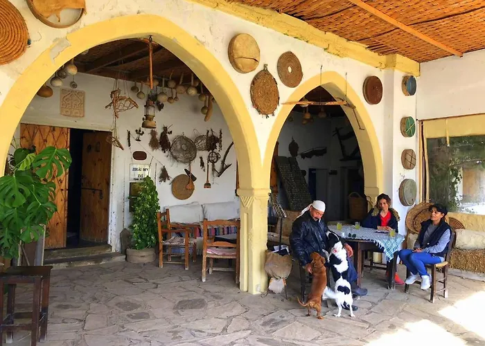 Nitovikla & Restaurant In A Cave An Authentic Local Experience ! Penzion 3*